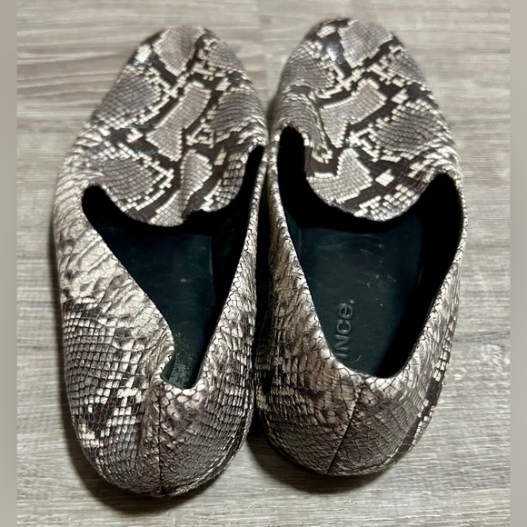 Vince Python Leather Flats Size 8 - Picture 9 of 11